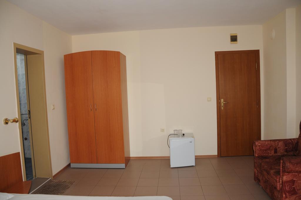 Hotel Babeva Sveti Vlas Exterior foto